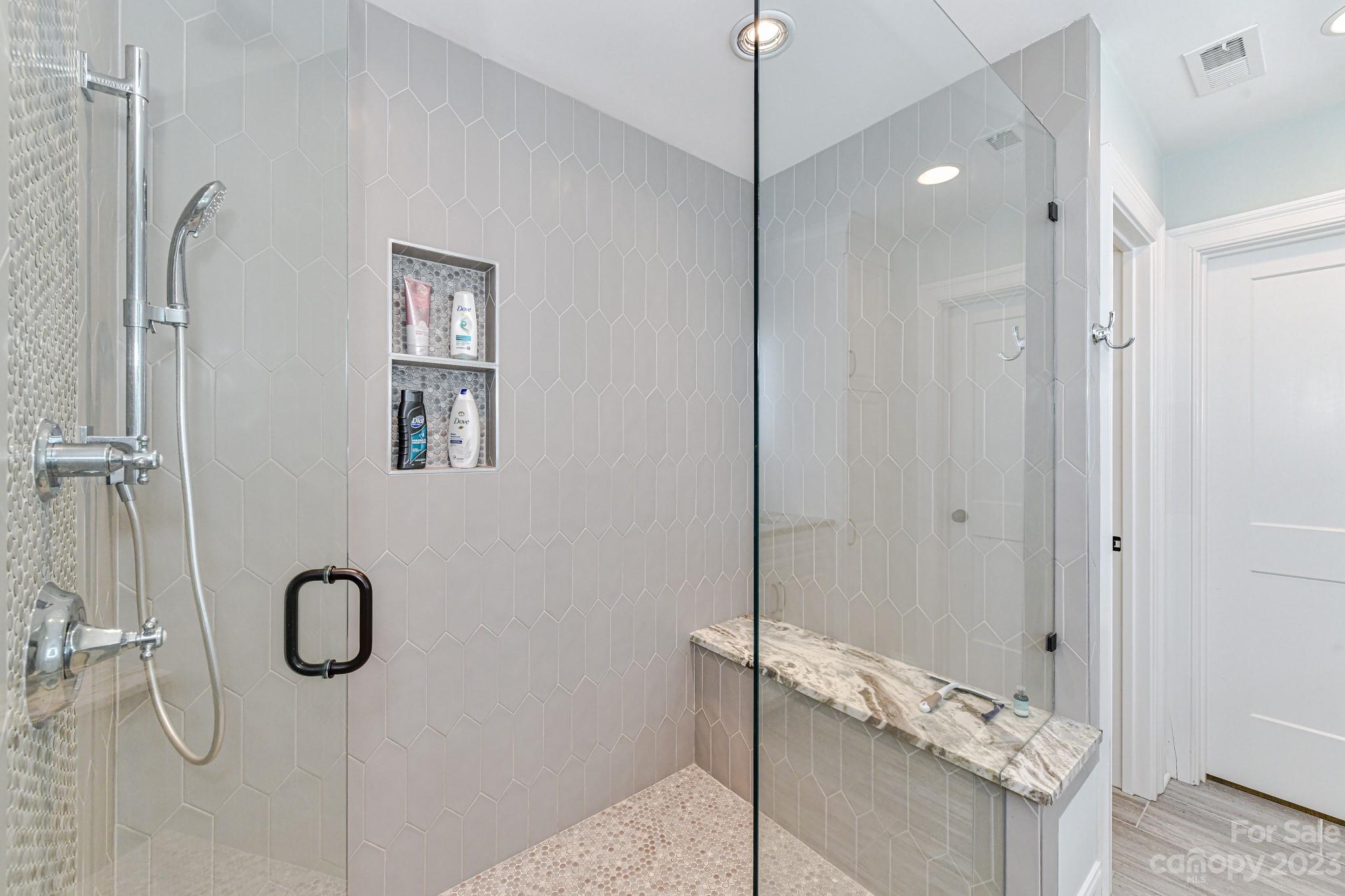 Island Forest - Residential