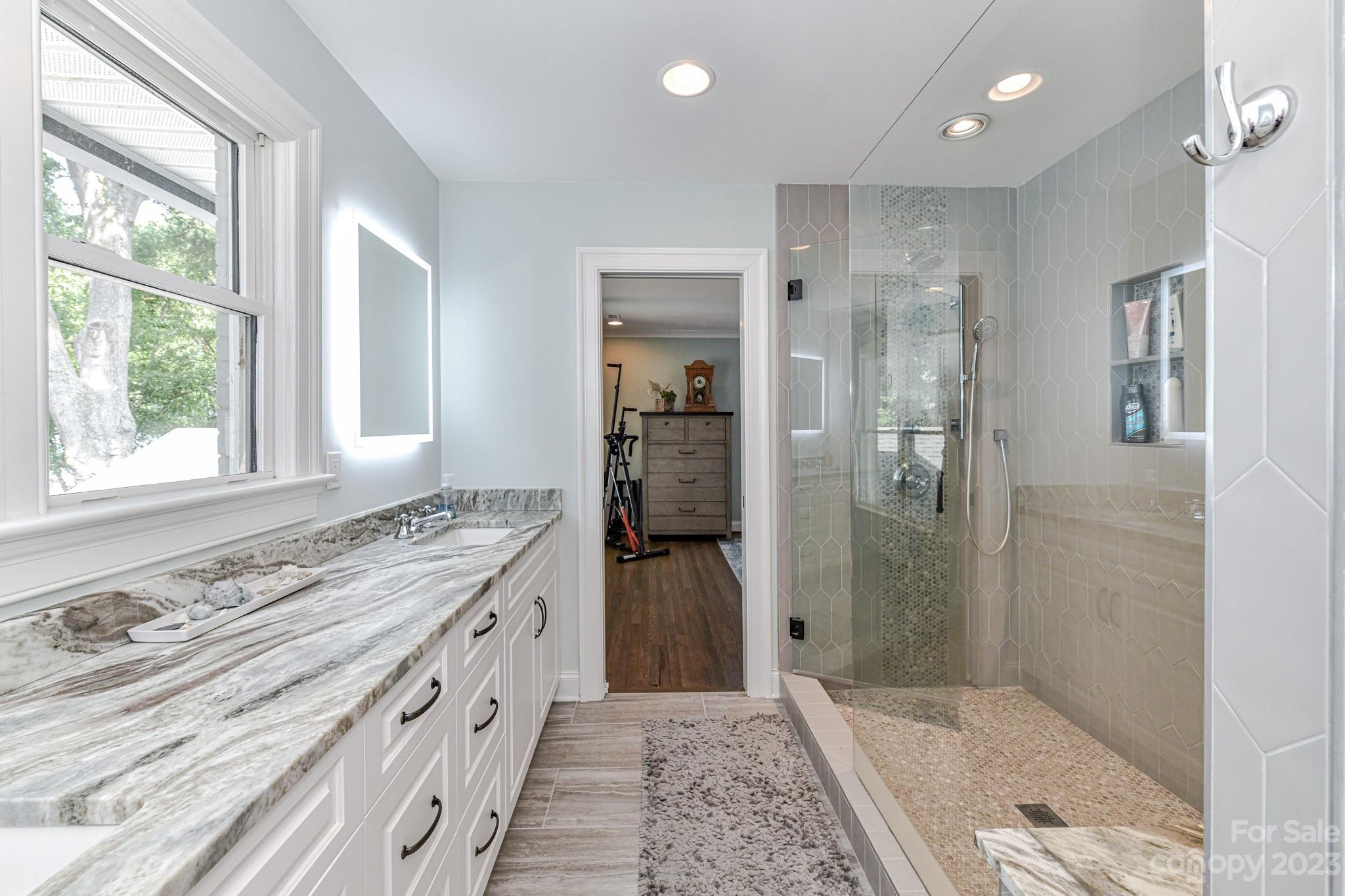 Island Forest - Residential