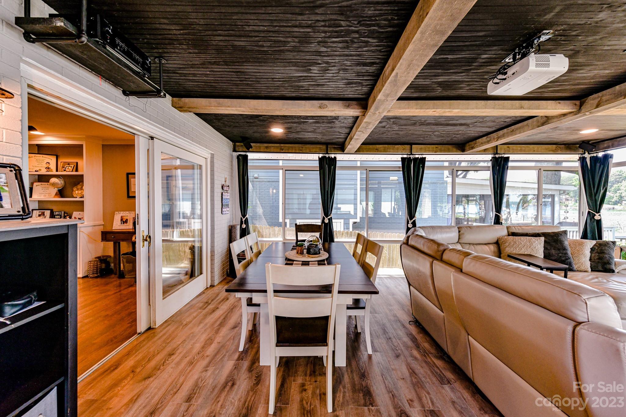 Island Forest - Residential