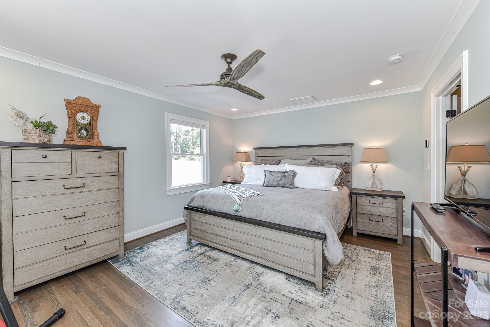 Island Forest - Residential