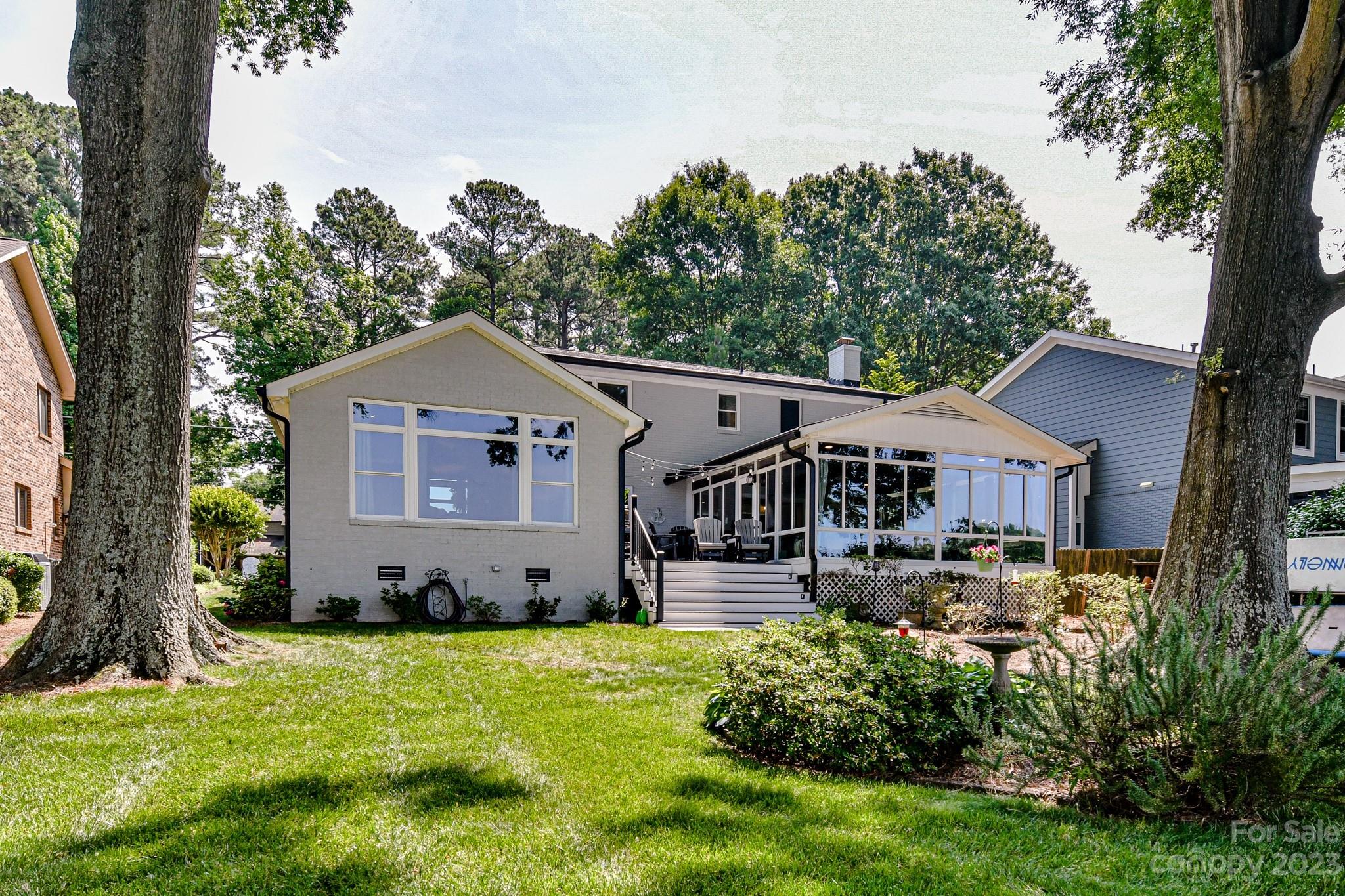 Island Forest - Residential