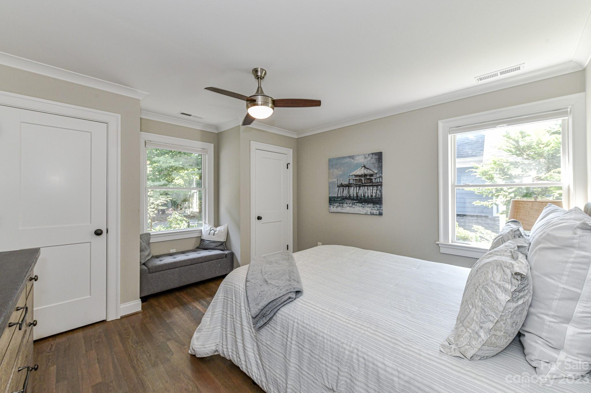 Island Forest - Residential