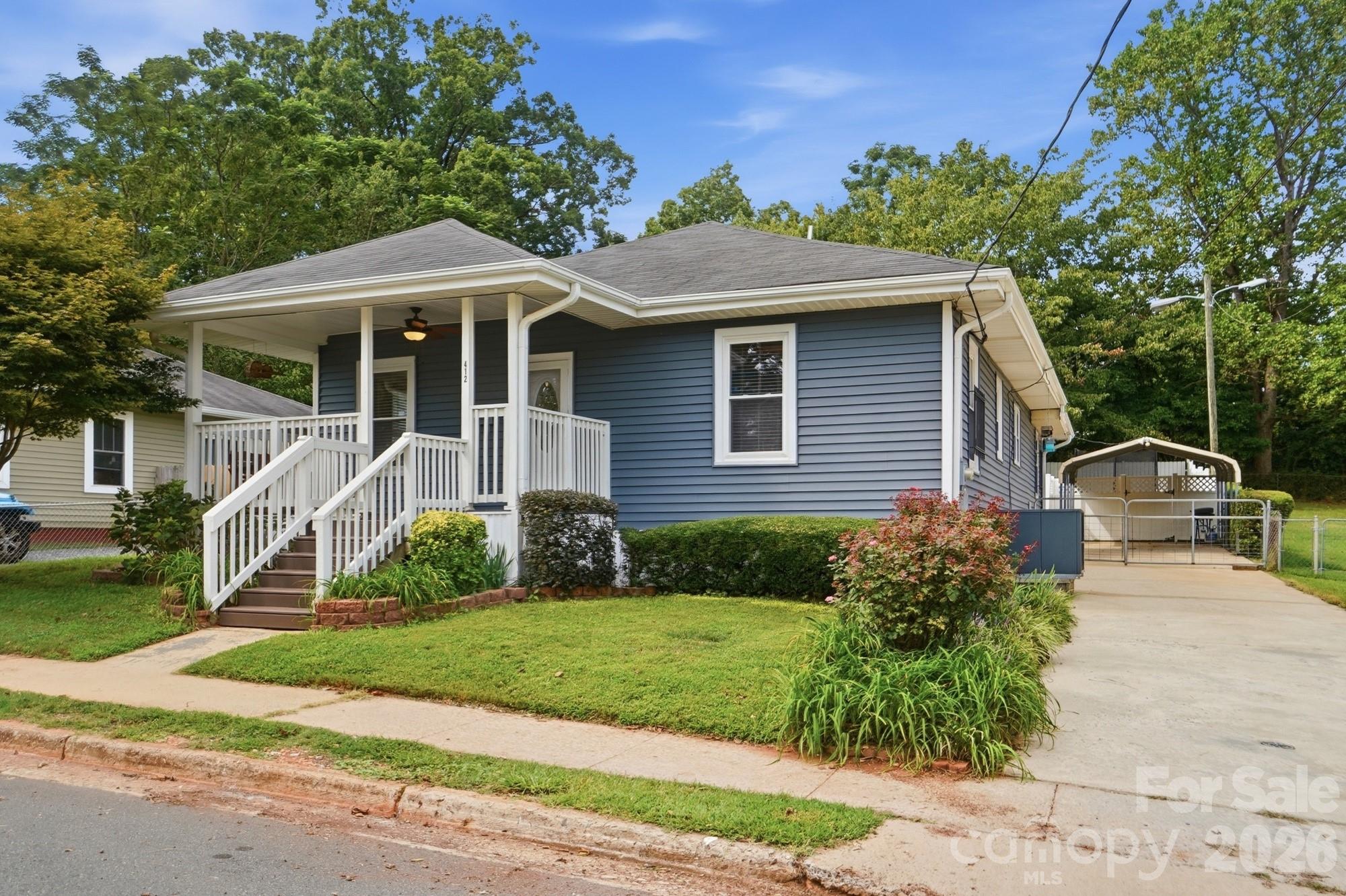 412 Link Street
