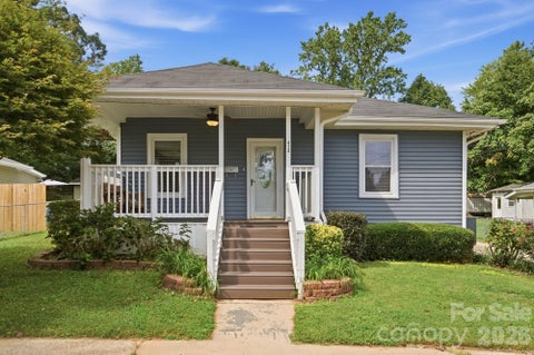 Photo of 412 Link Street, Fort Mill, SC 29715 (MLS # 4416613)