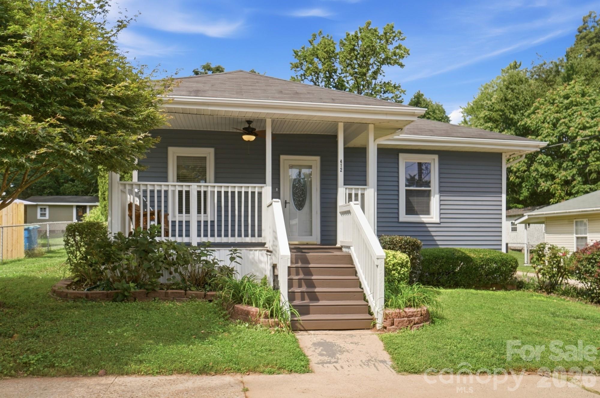 412 Link Street