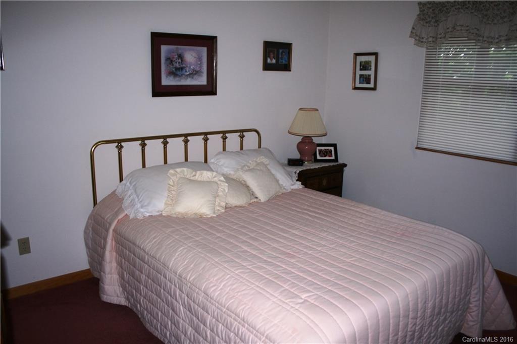 Wolf Laurel - Residential