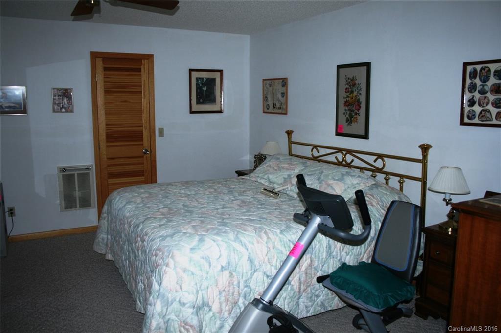 Wolf Laurel - Residential