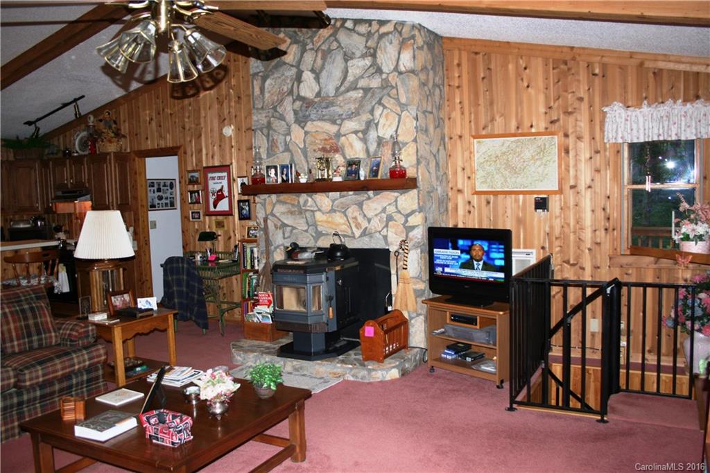 Wolf Laurel - Residential