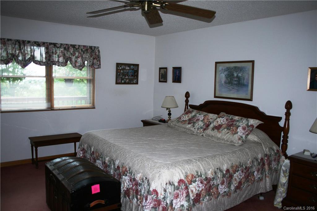 Wolf Laurel - Residential