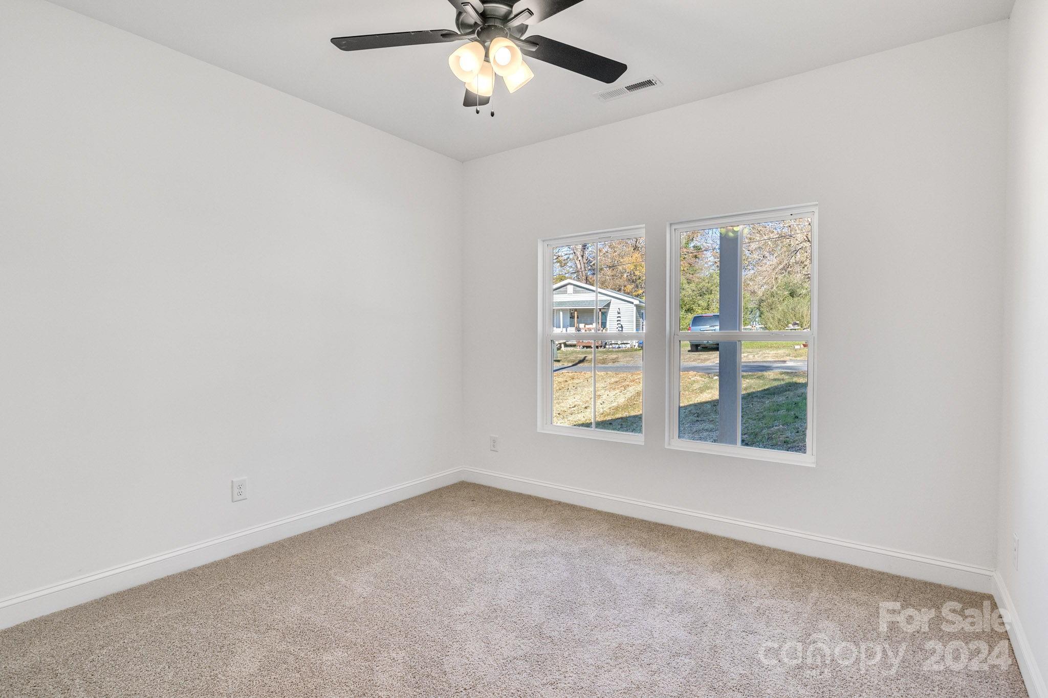 JENKINS HEIGHTS - Residential