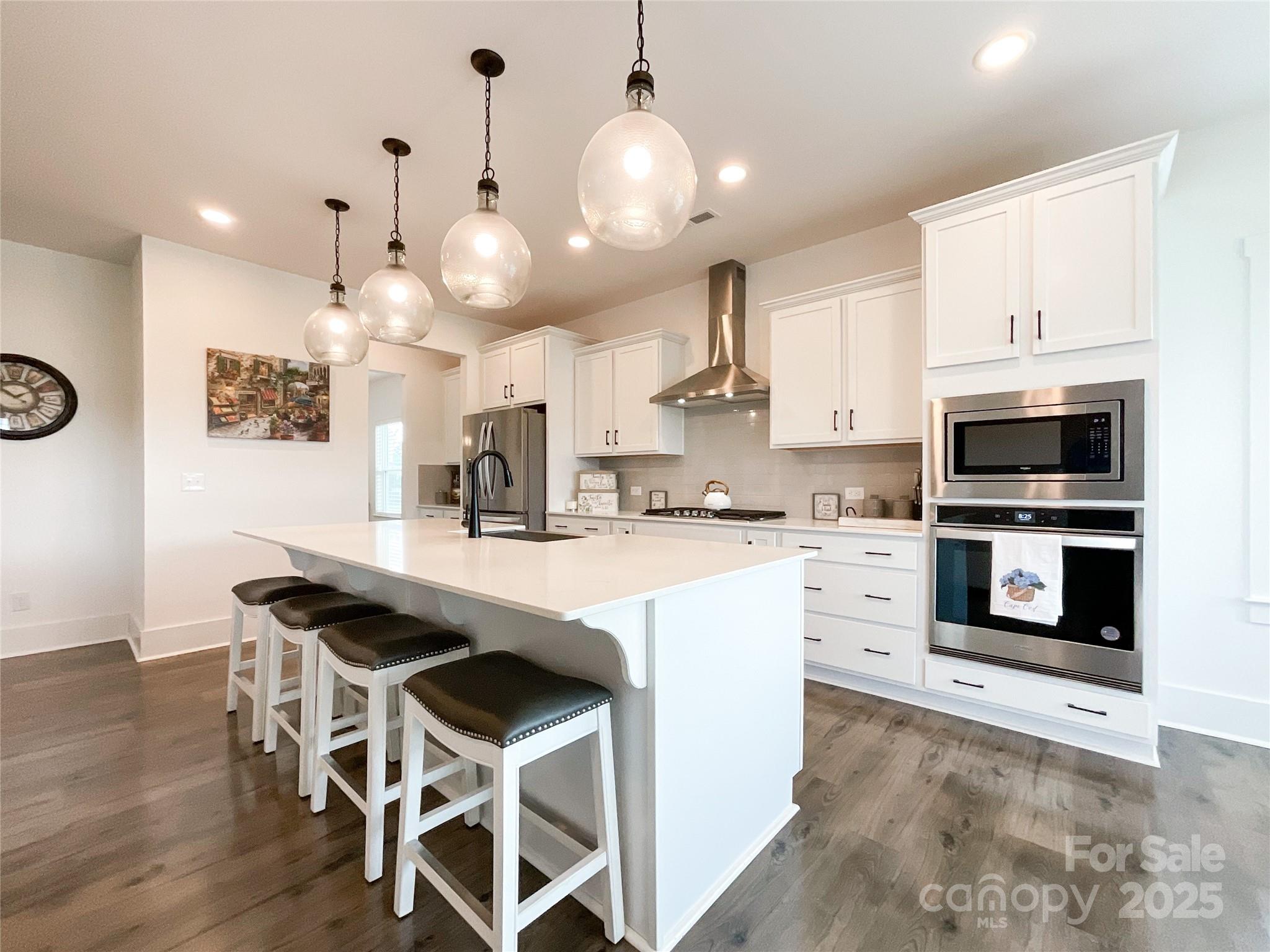 2048 Turnsberry Drive