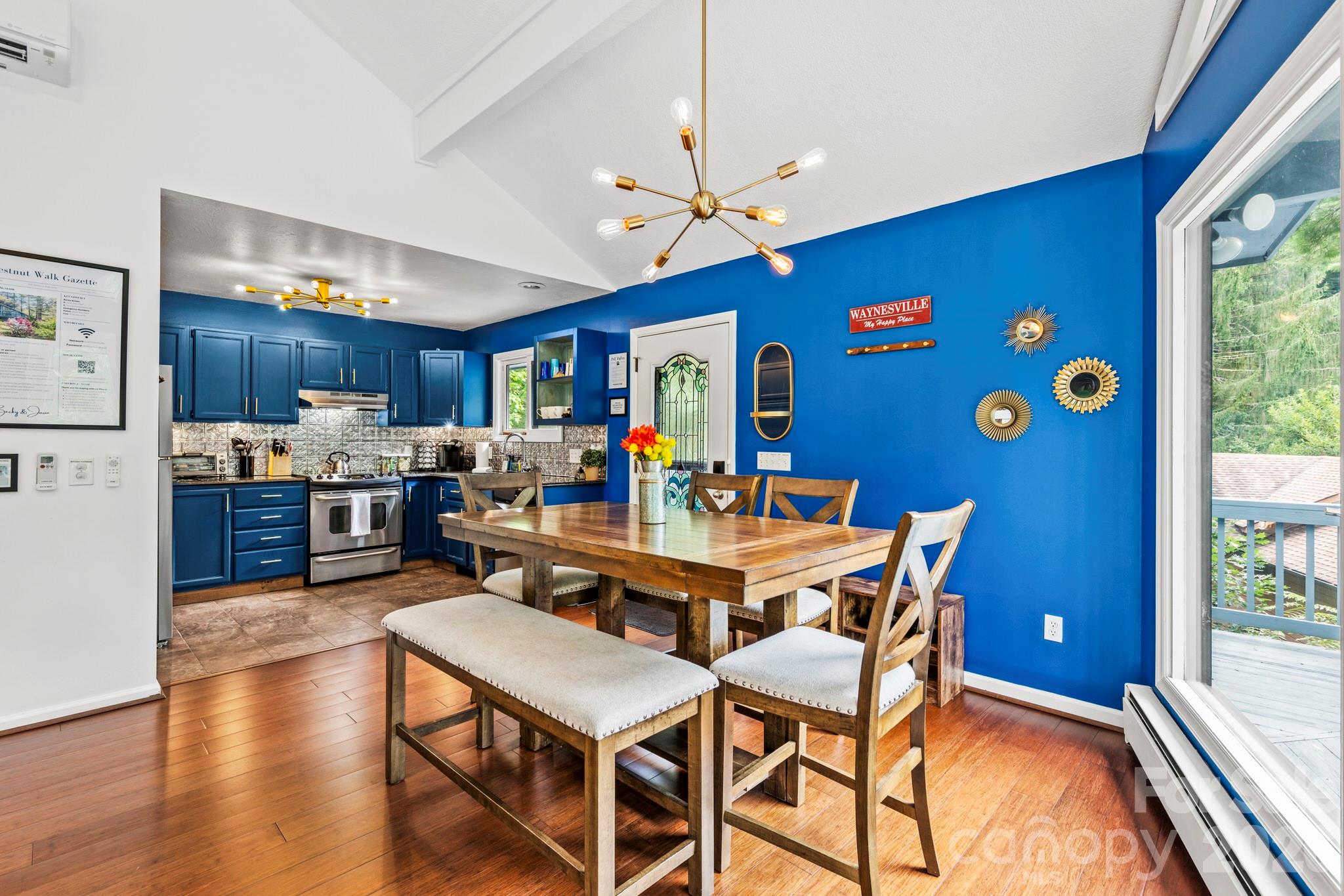 266 Chestnut Walk Drive