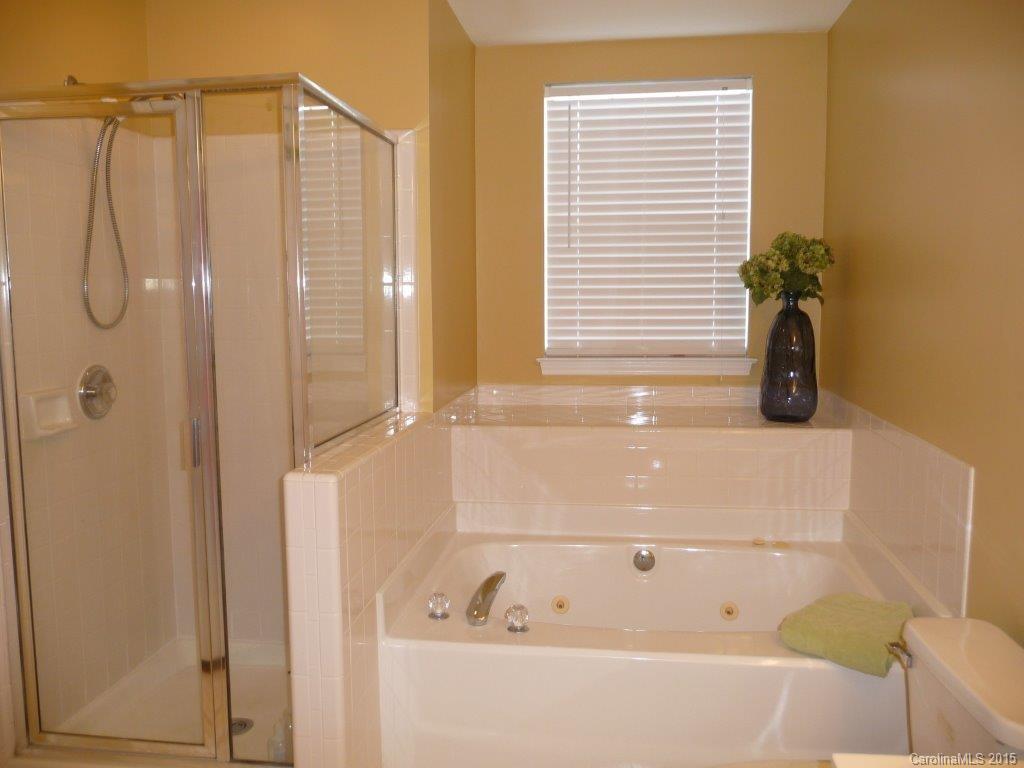 polo view - Residential Lease