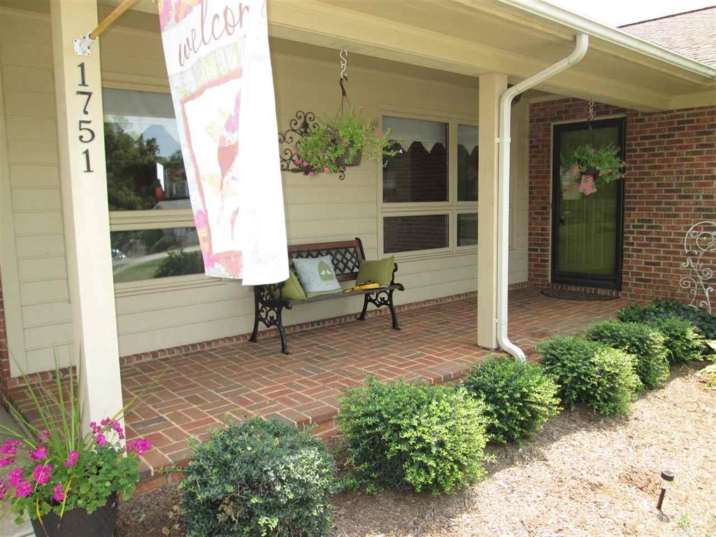 Knollwood - Residential