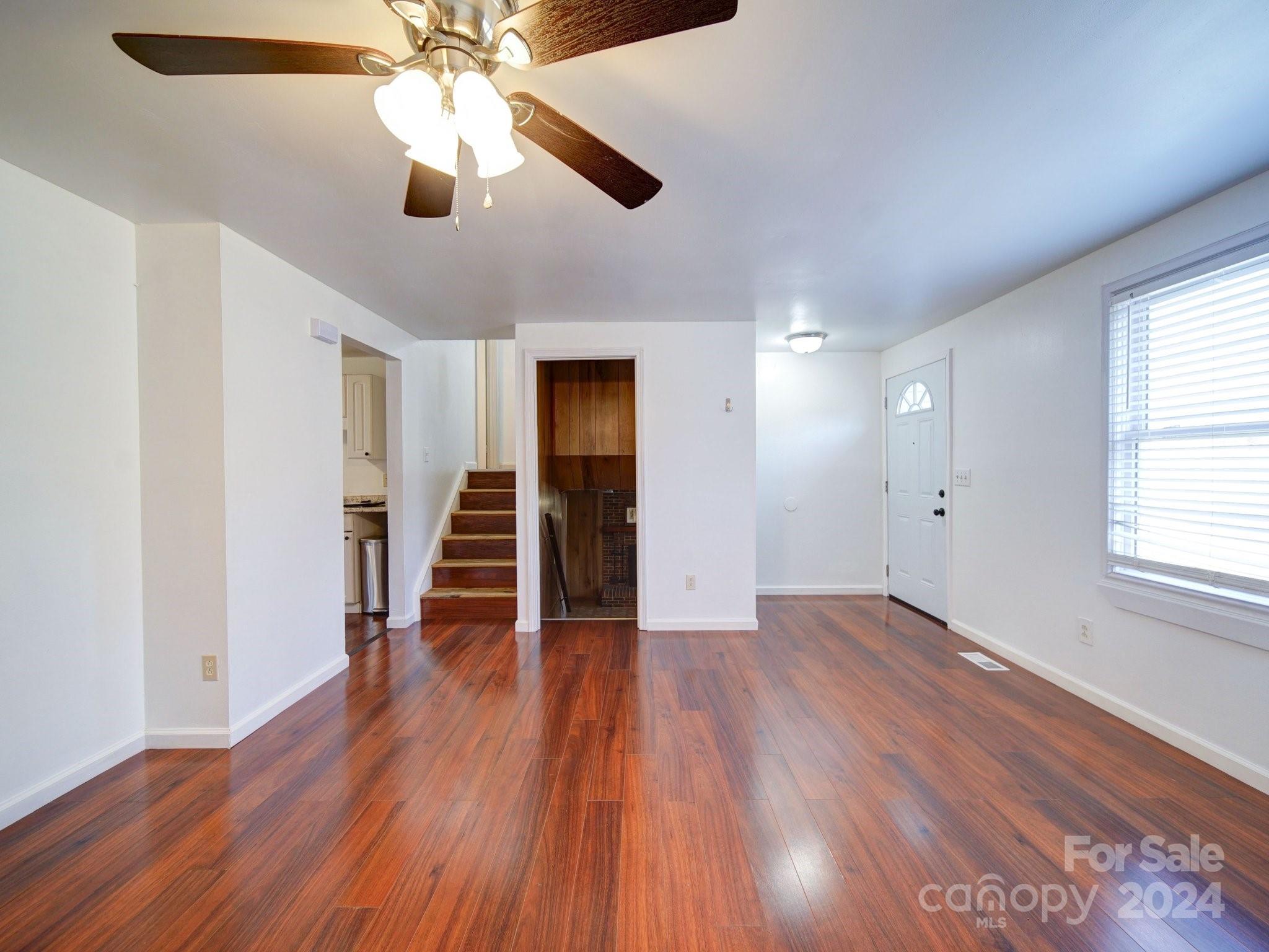 7800 Highbanks Court