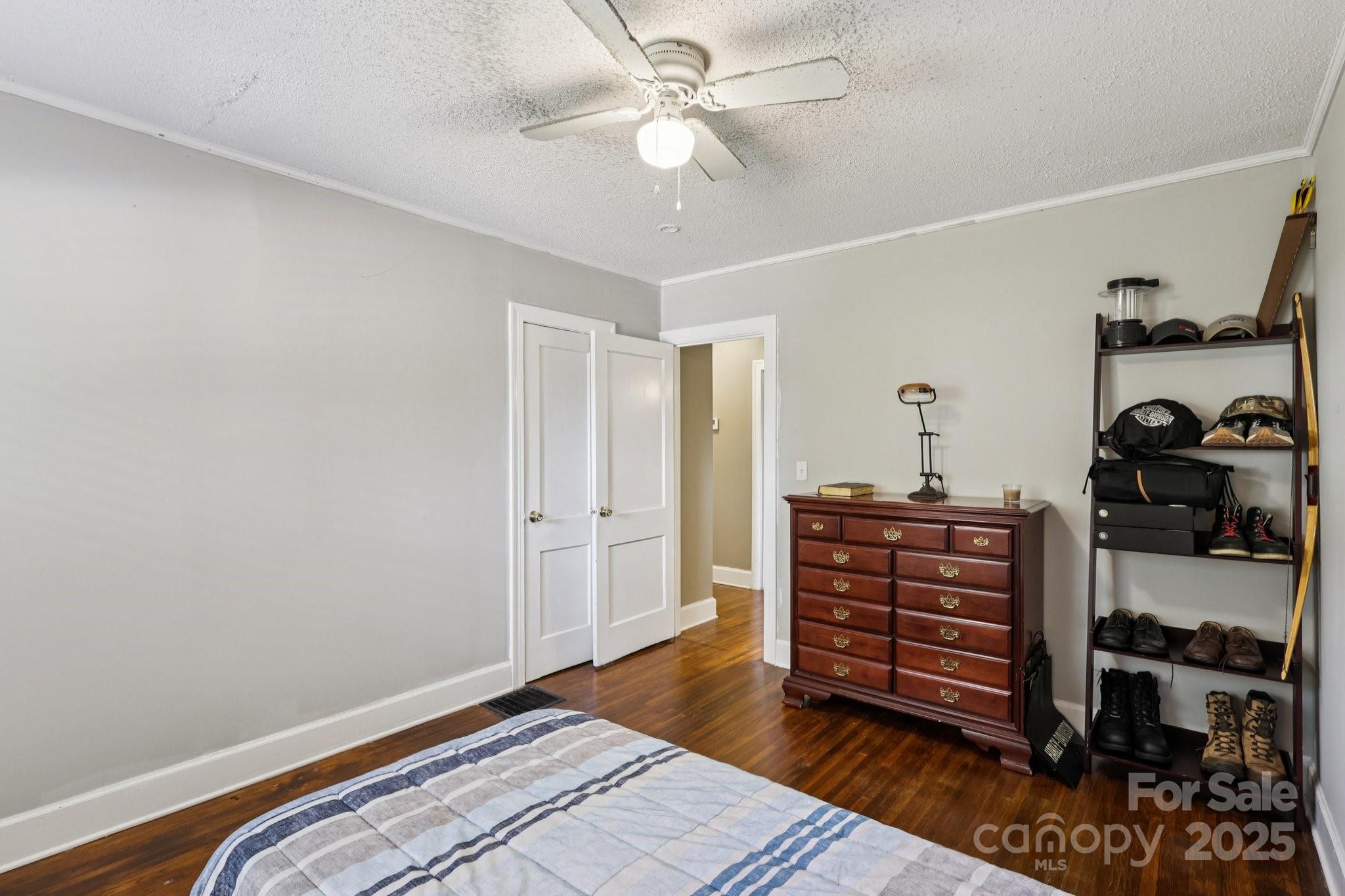 D B Hanna - Residential