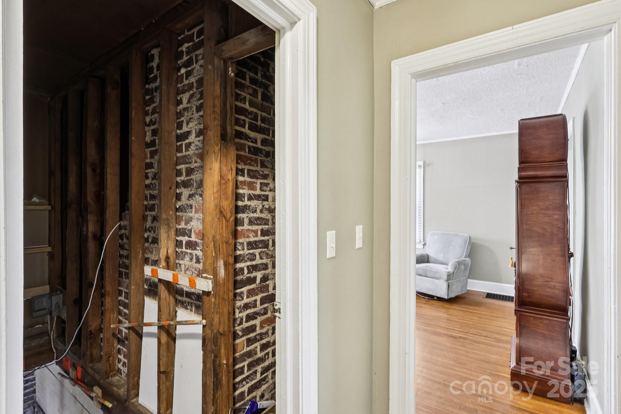 D B Hanna - Residential