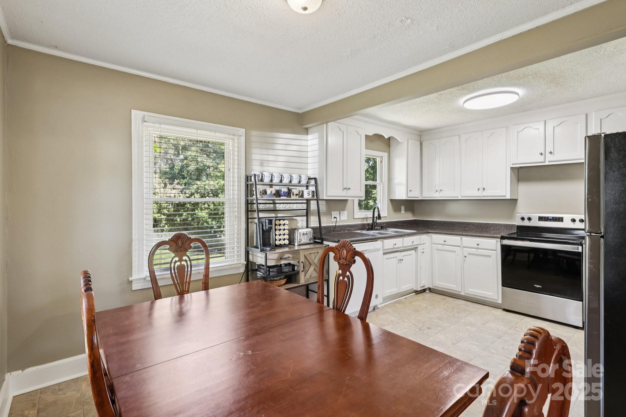 D B Hanna - Residential