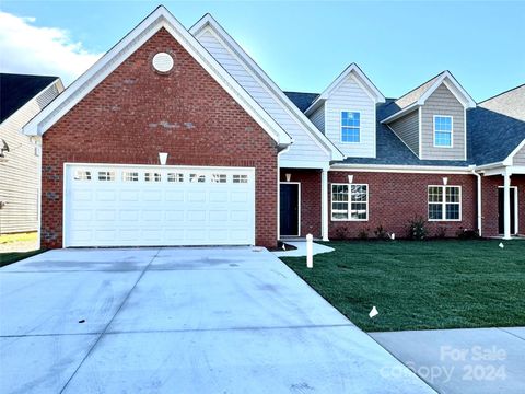 Townhouse in Hickory NC 1990 Talbot Lane 7.jpg