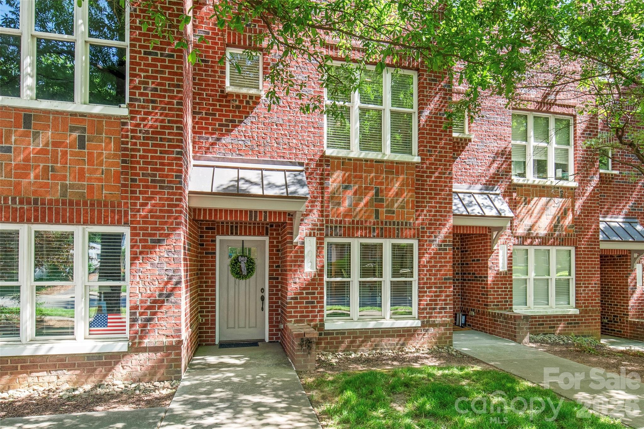 100 N Laurel Avenue 102