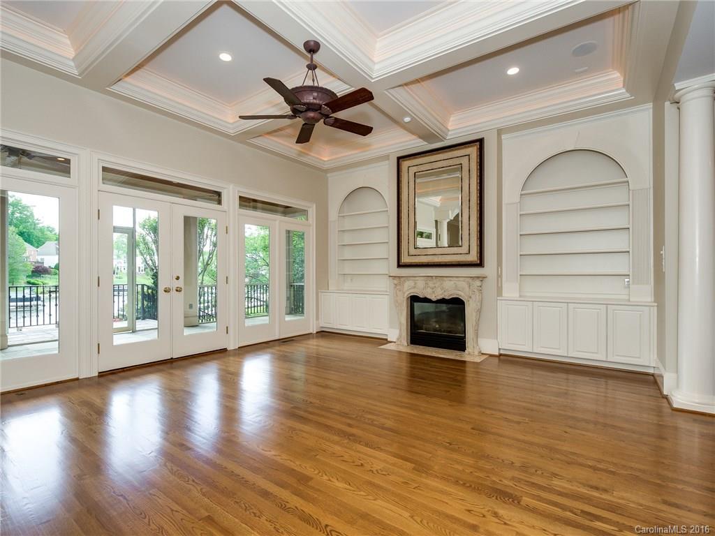 The Peninsula - Residential