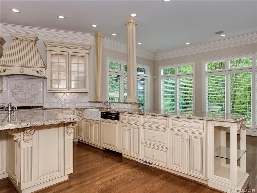 The Peninsula - Residential