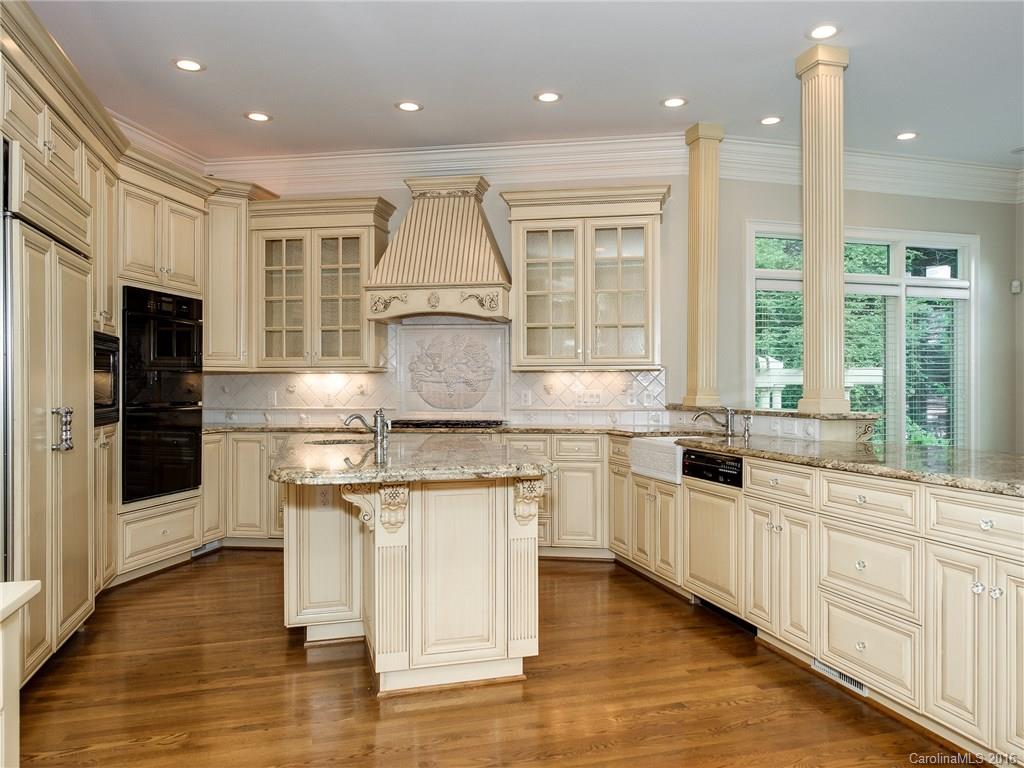 The Peninsula - Residential