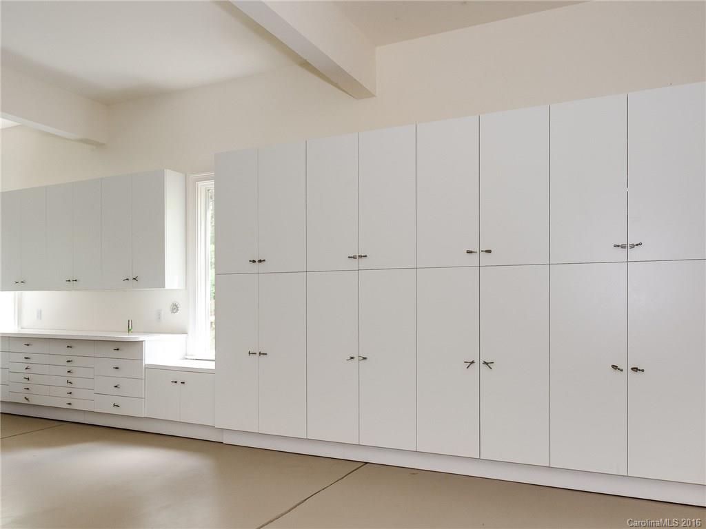 The Peninsula - Residential