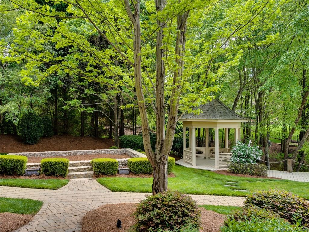 The Peninsula - Residential