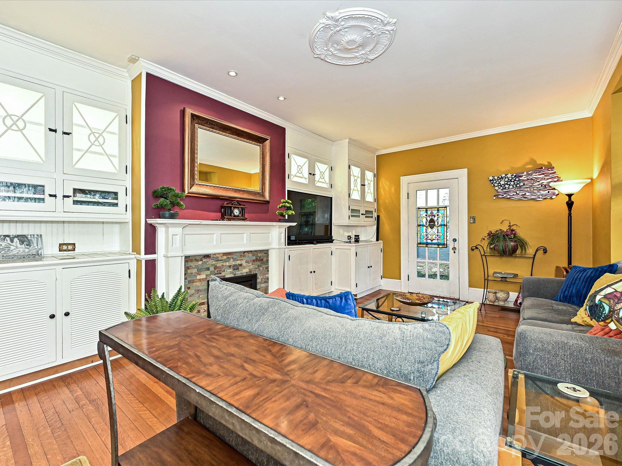 1532 The Plaza