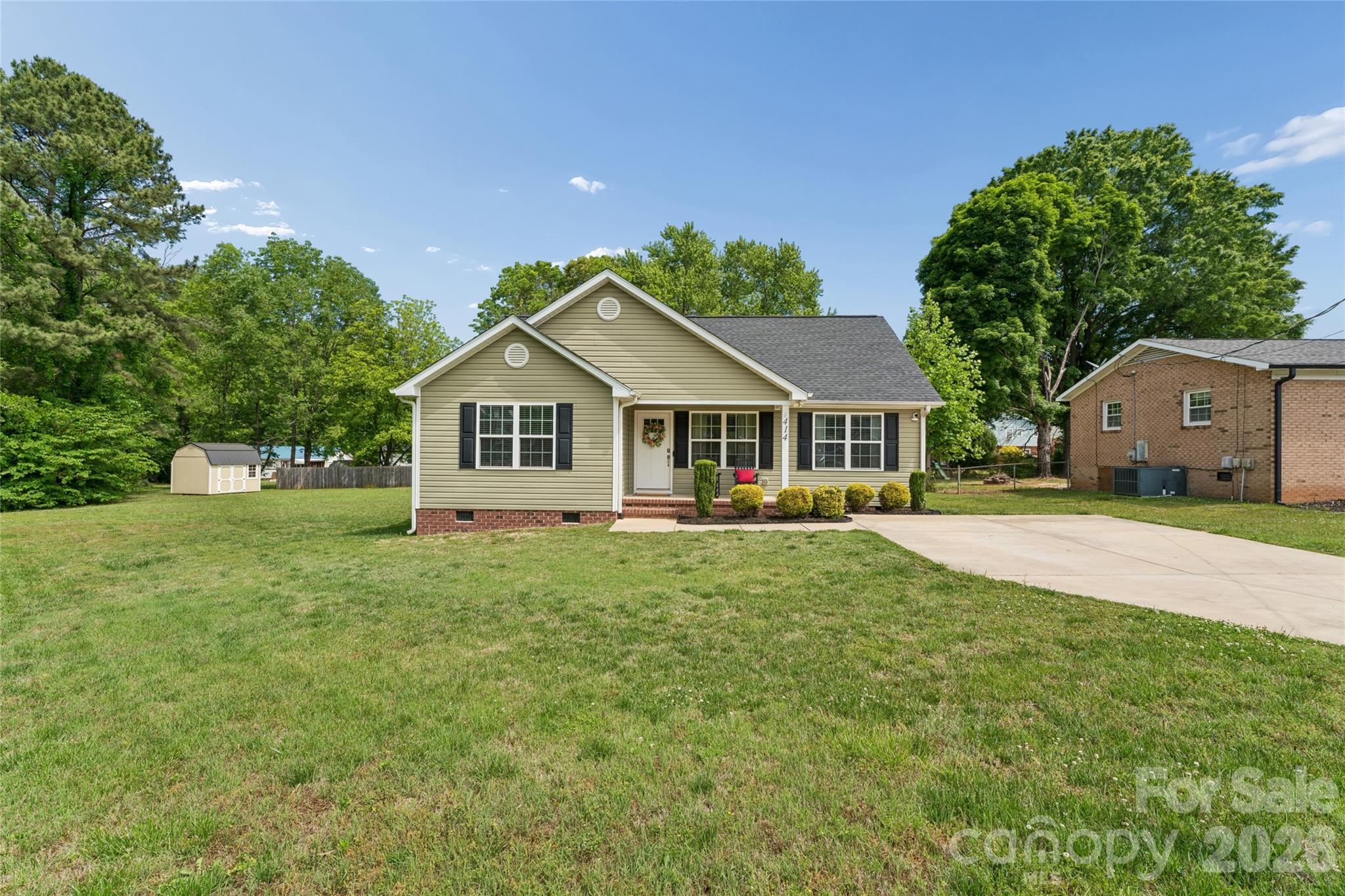 414 Cove Lane