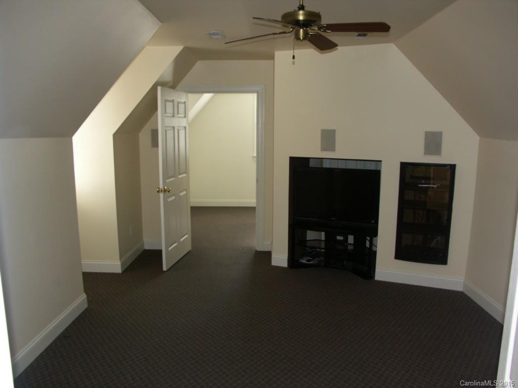 Uwharrie Point - Residential