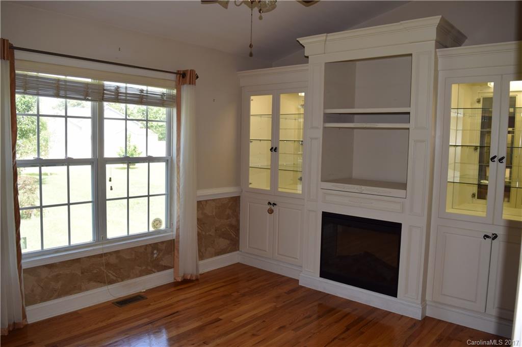 Twin Oaks - Residential