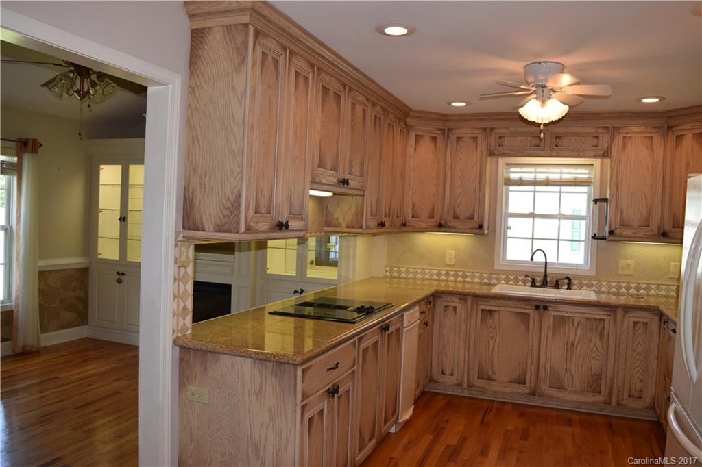 Twin Oaks - Residential