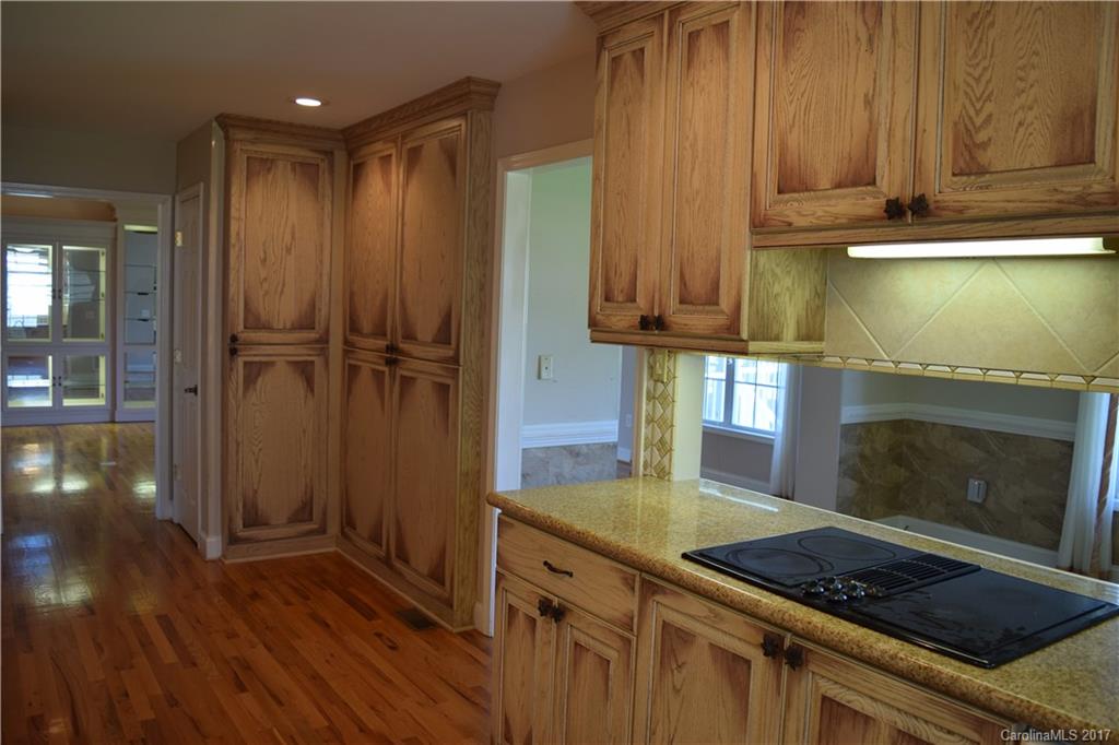 Twin Oaks - Residential