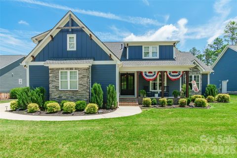 Photo of 1533 Aragon Beach Road, Rock Hill, SC 29732 (MLS # 4402811)