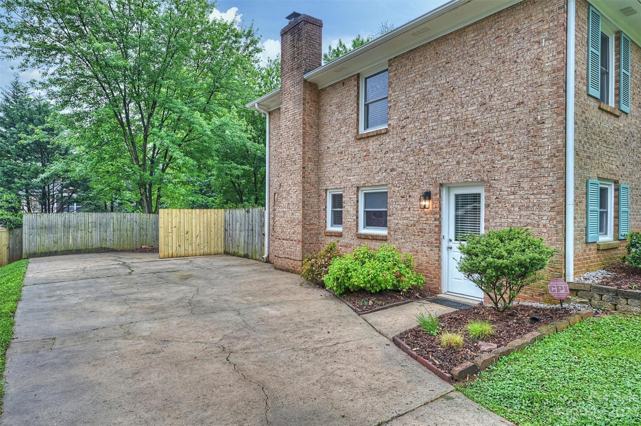 Madison Park - Residential