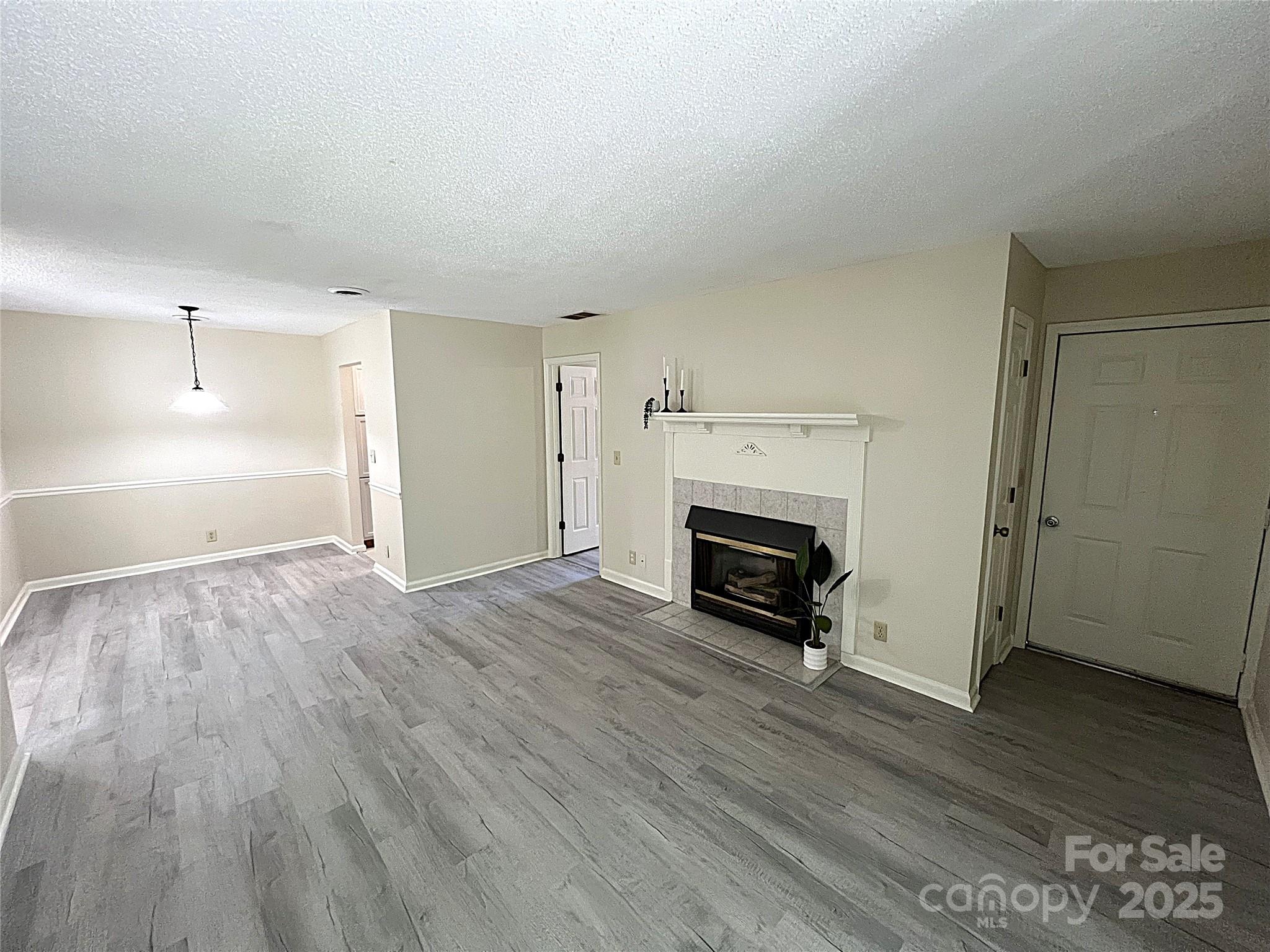 110 Heywood Road 11A