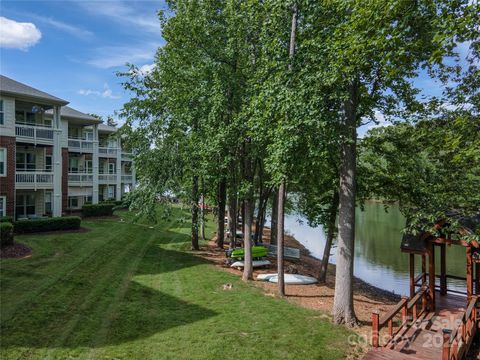 Condominium in Davidson NC 921 Northeast Drive.jpg