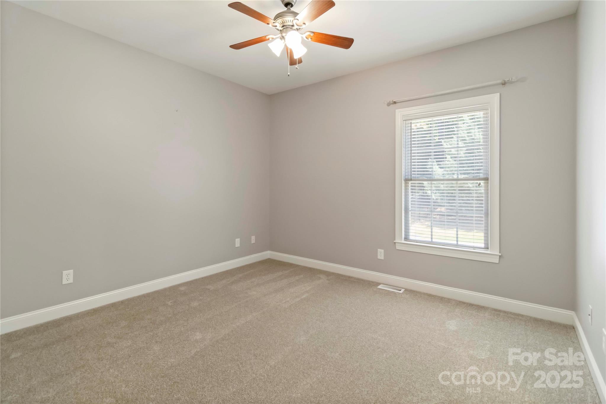 Holland Springs - Residential