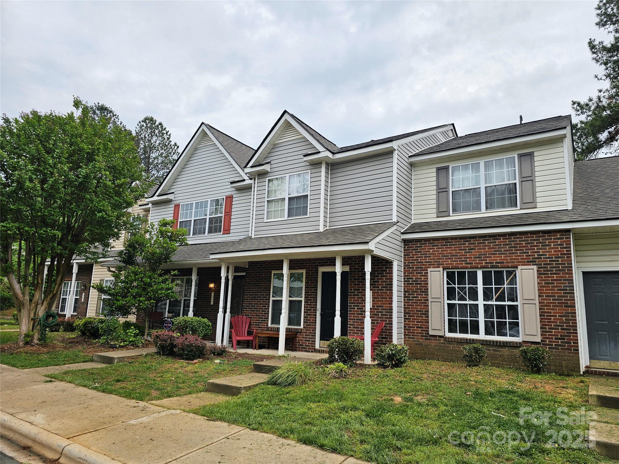 7562 Petrea Lane
