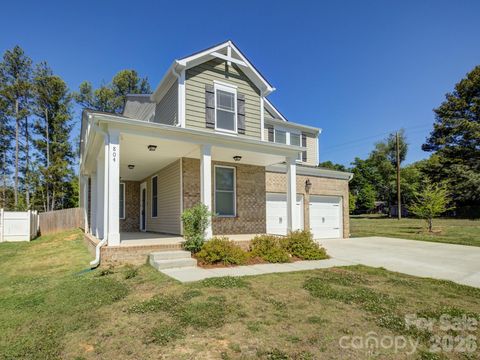 Photo of 804 Peoria Lane, Rock Hill, SC 29730 (MLS # 4375832)