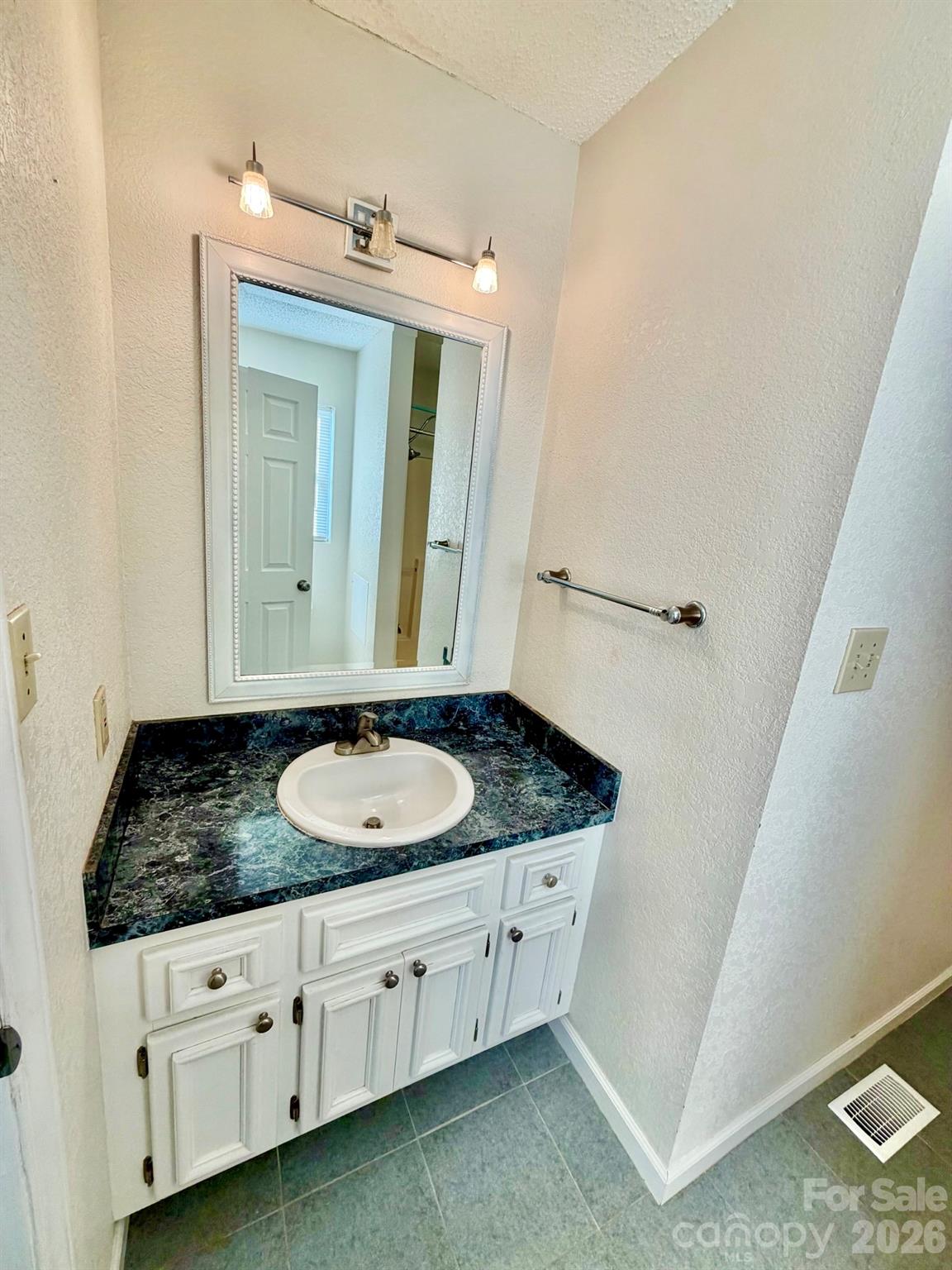 Meadowridge Acres - Residential