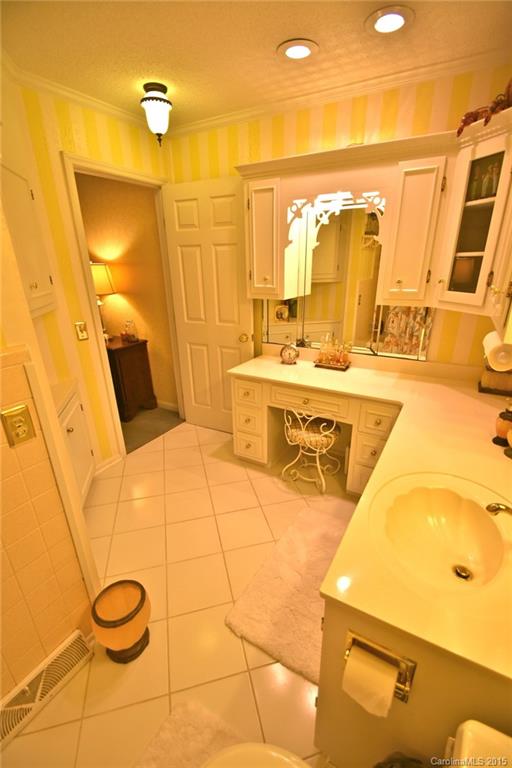 Sherwood Forest - Residential