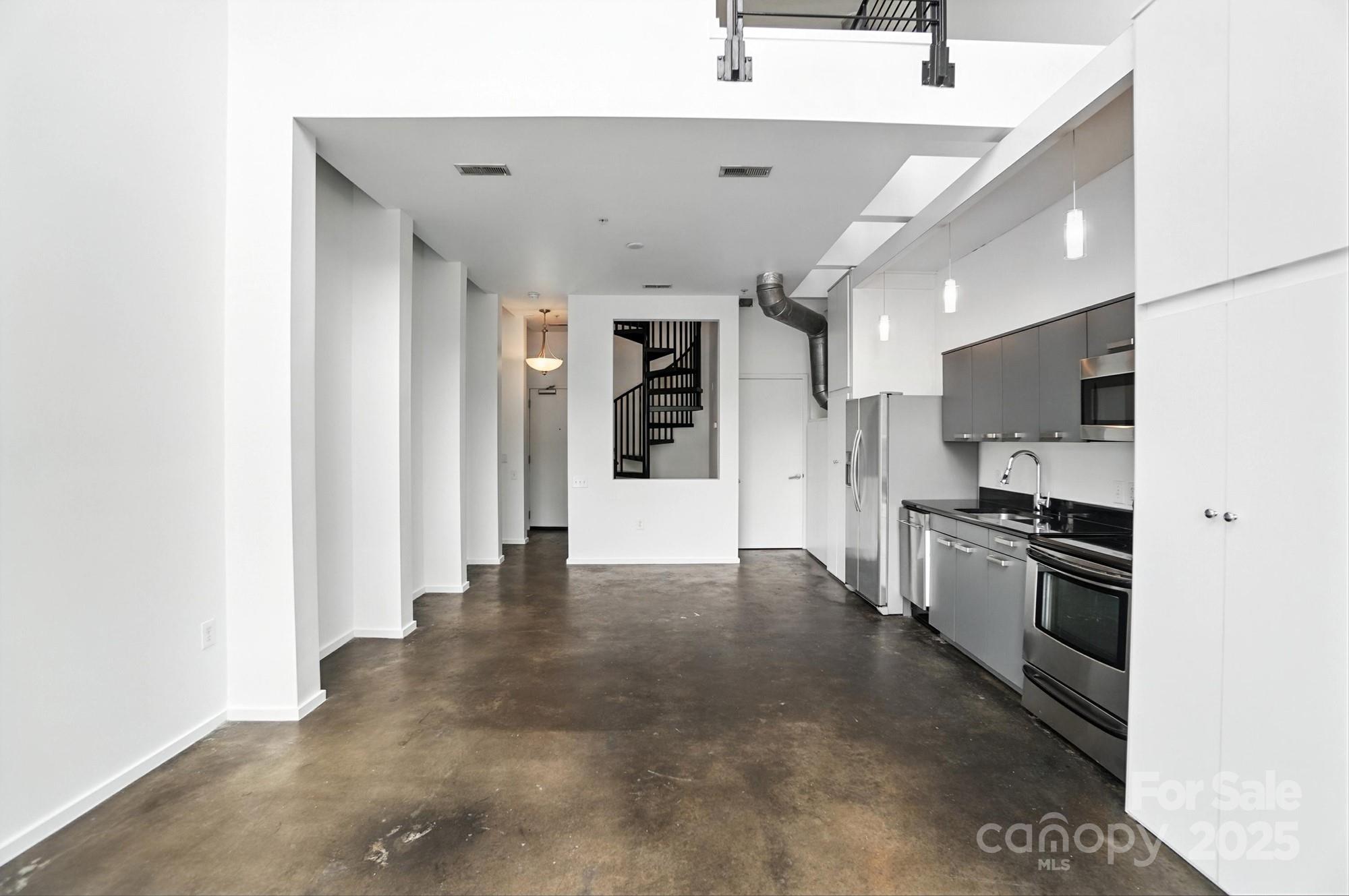 Fat City Condominium - Residential