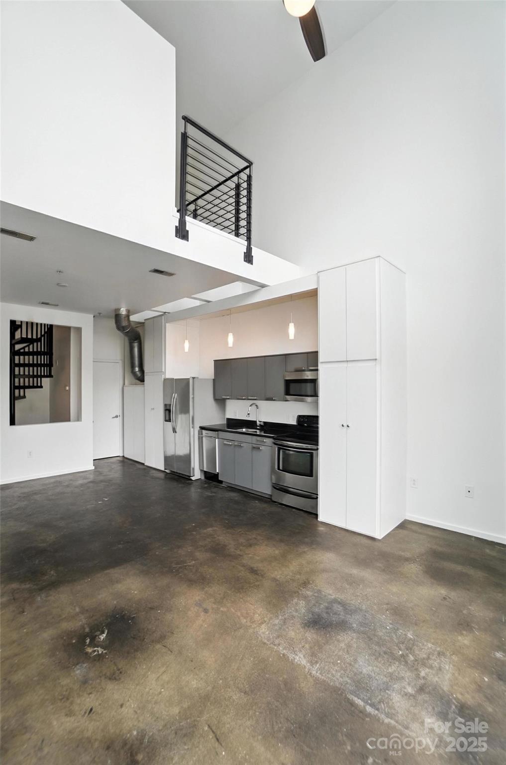 Fat City Condominium - Residential