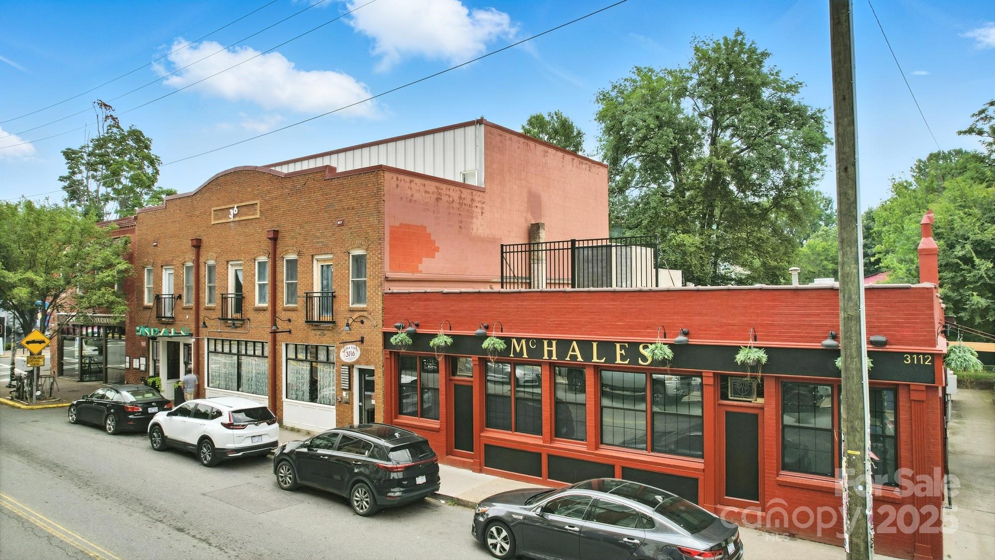 3123 N Davidson Street 208