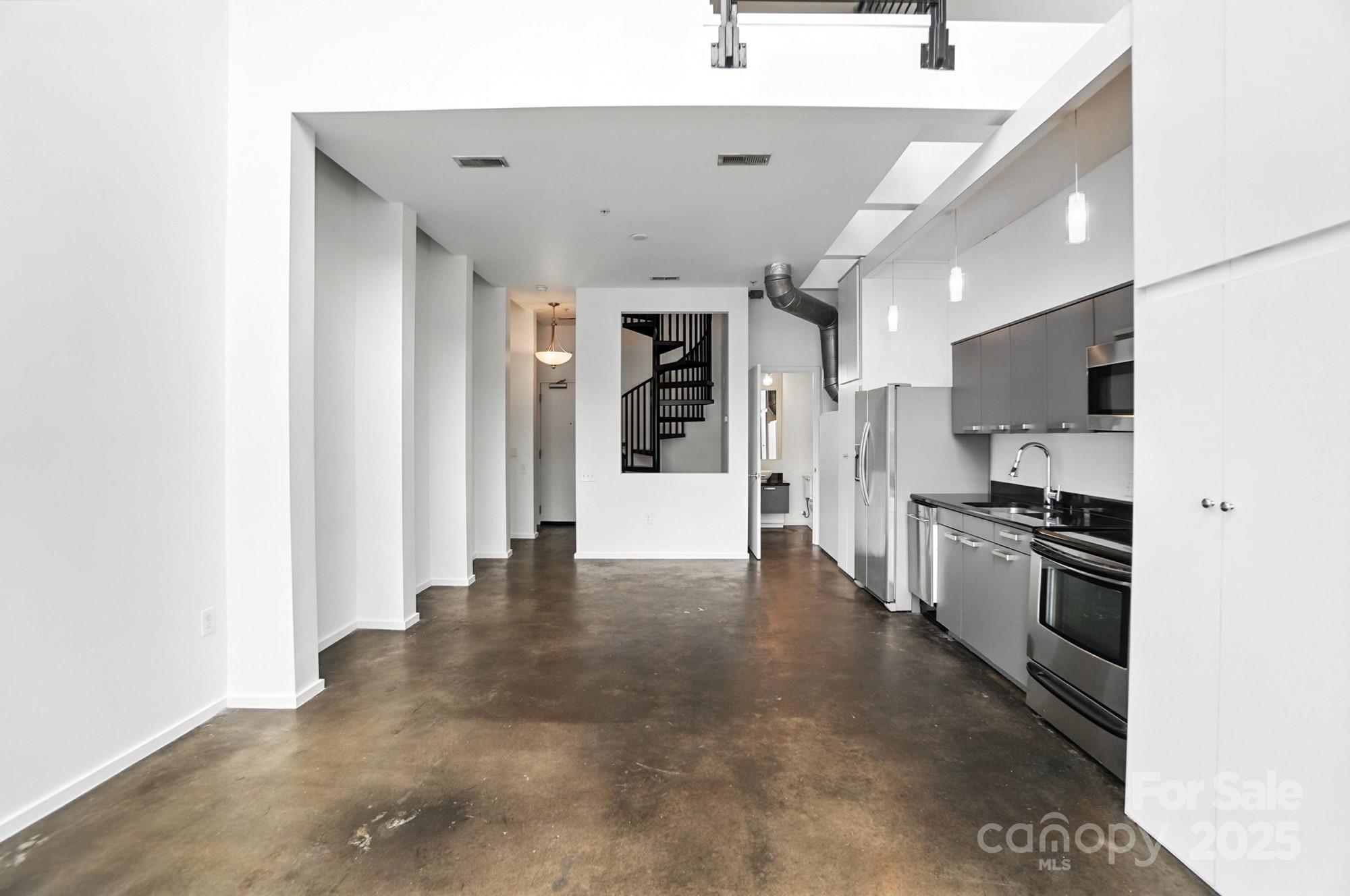 Fat City Condominium - Residential