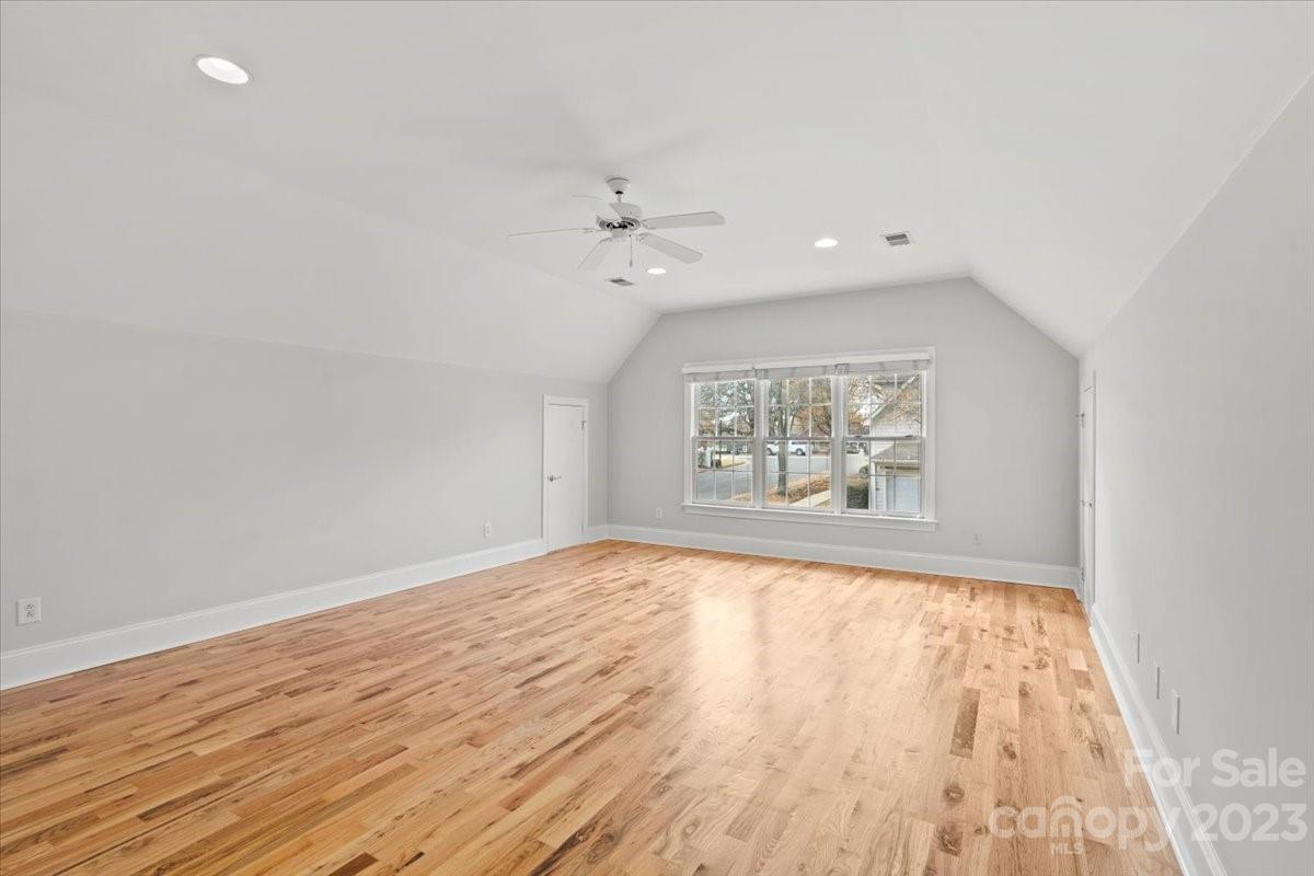 Harrogate at the Lake - Residential