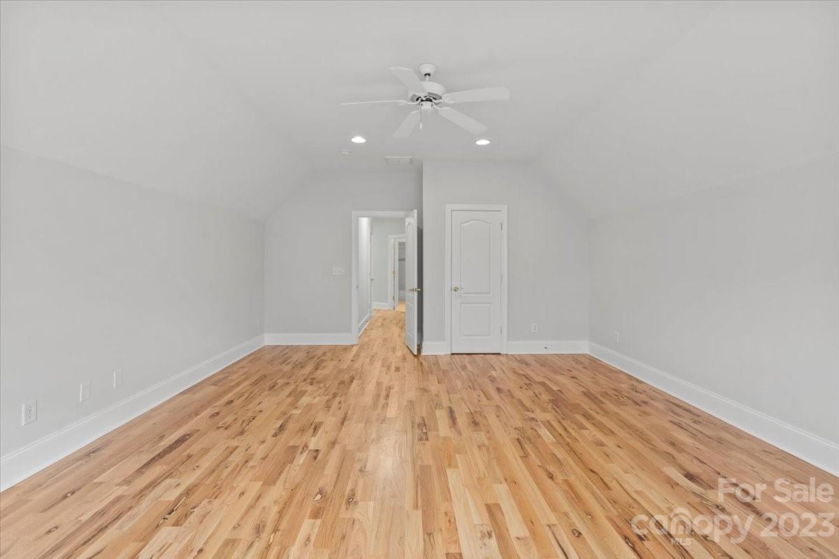 Harrogate at the Lake - Residential